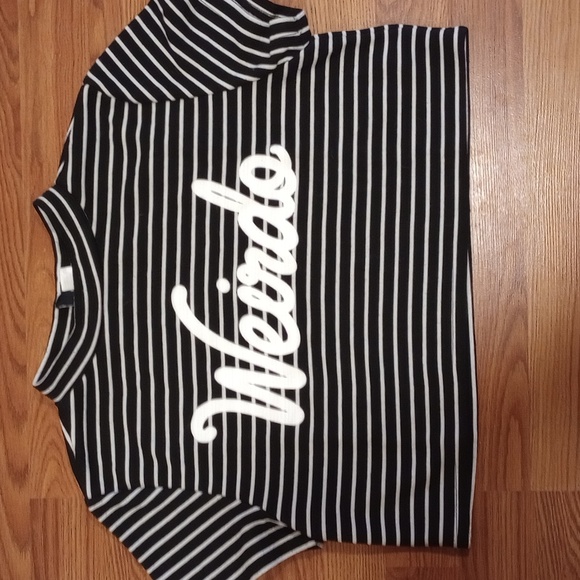 Divided Tops - Divided Women's Oversized Medium Weirdo Black White Striped Crop Top